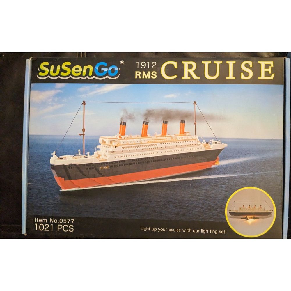 SuSenGo Building Bricks for Titanic 1021 Pieces Block Model Kit